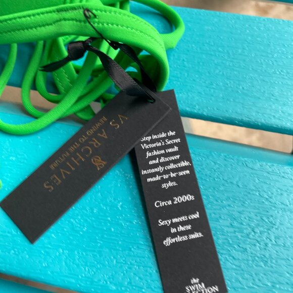 Victoria's Secret, 34C Strappy Push Up Bikini with Matching XS Brazilian Bottoms - Picture 12 of 13